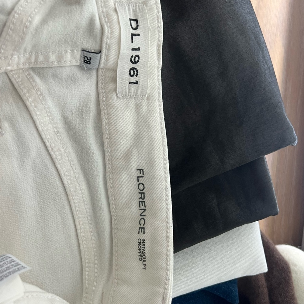 DL1961 Florence Jeans in Black and White